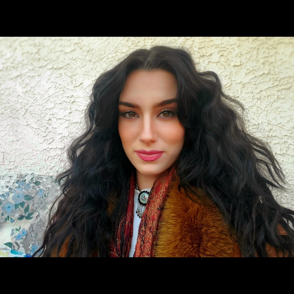 Meet your Posher, Ravyn